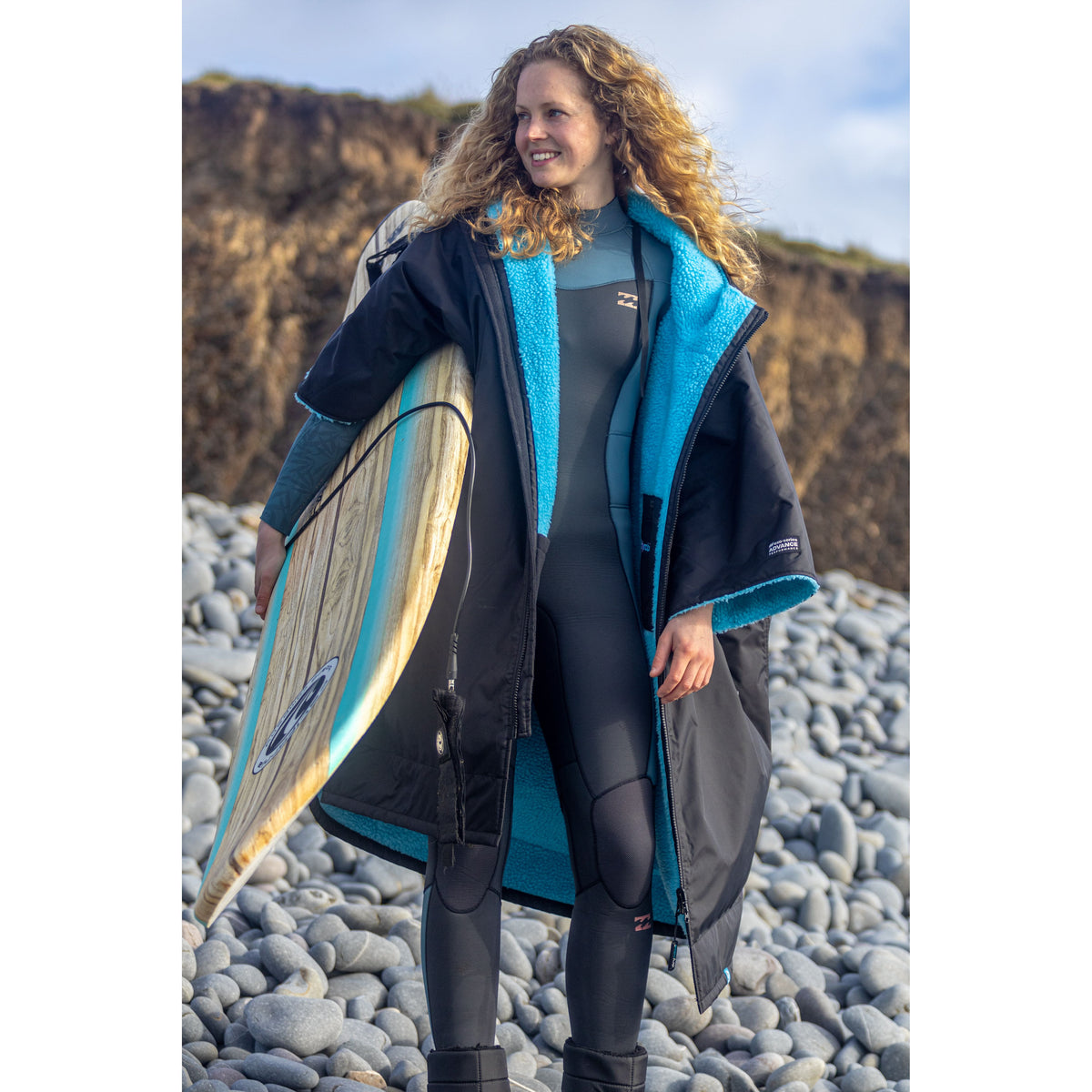 Dryrobe Adults Advance Short Sleeve V3 Black Blue