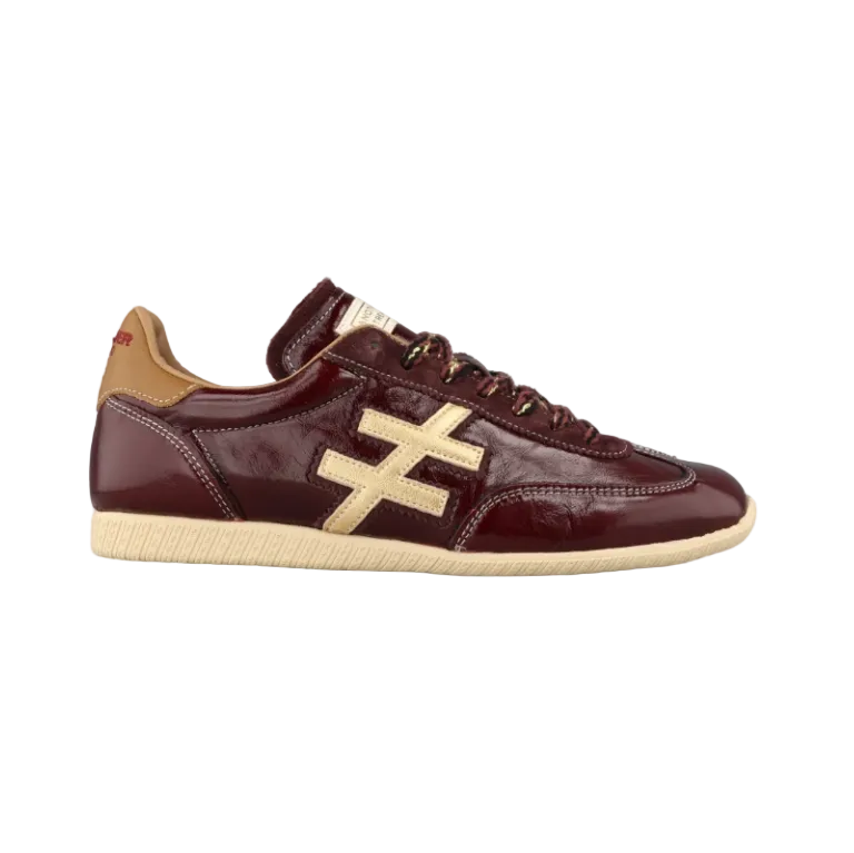 Another Trend women's burgundy patent fashion trainer