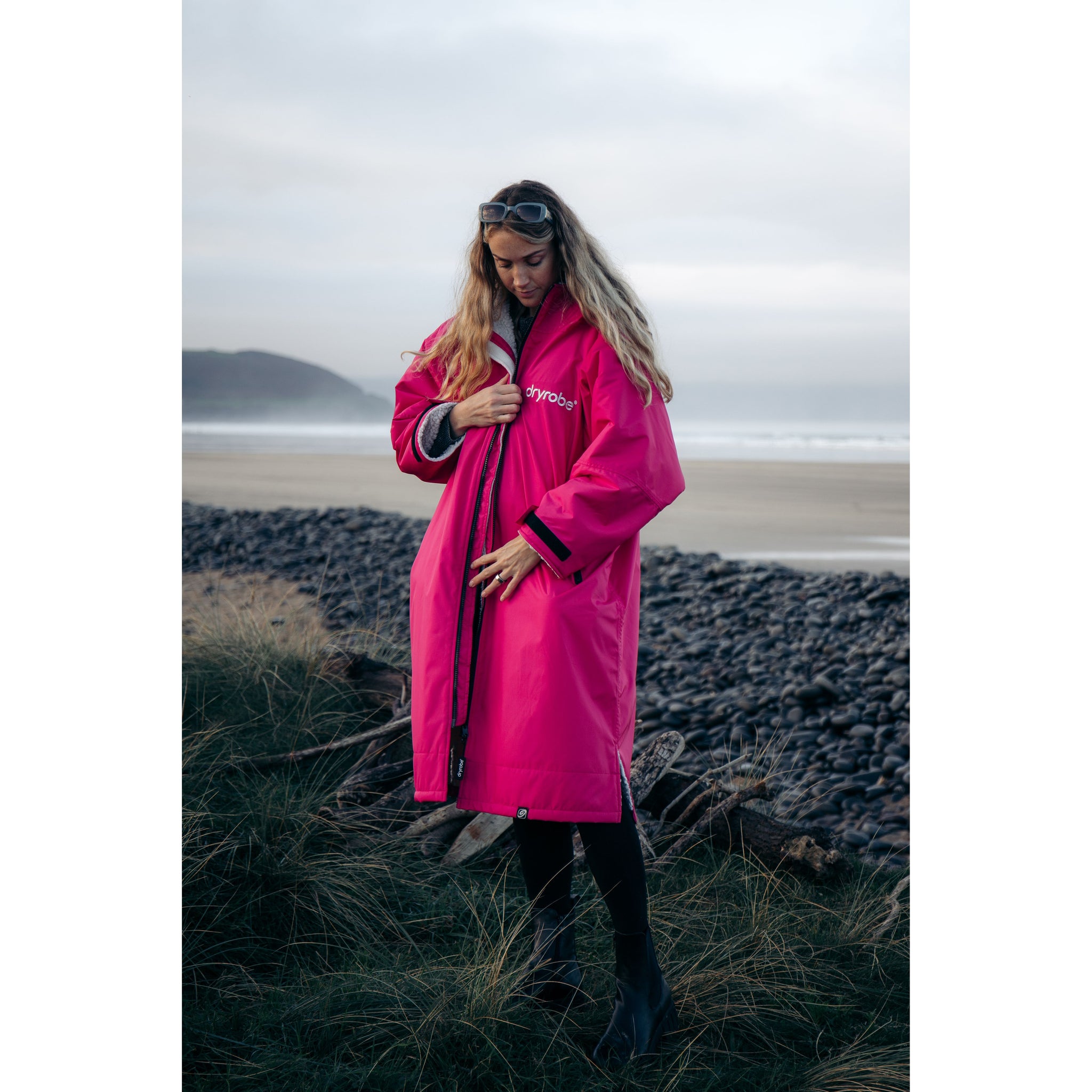 Dryrobe women's grey and pink fleece jacket