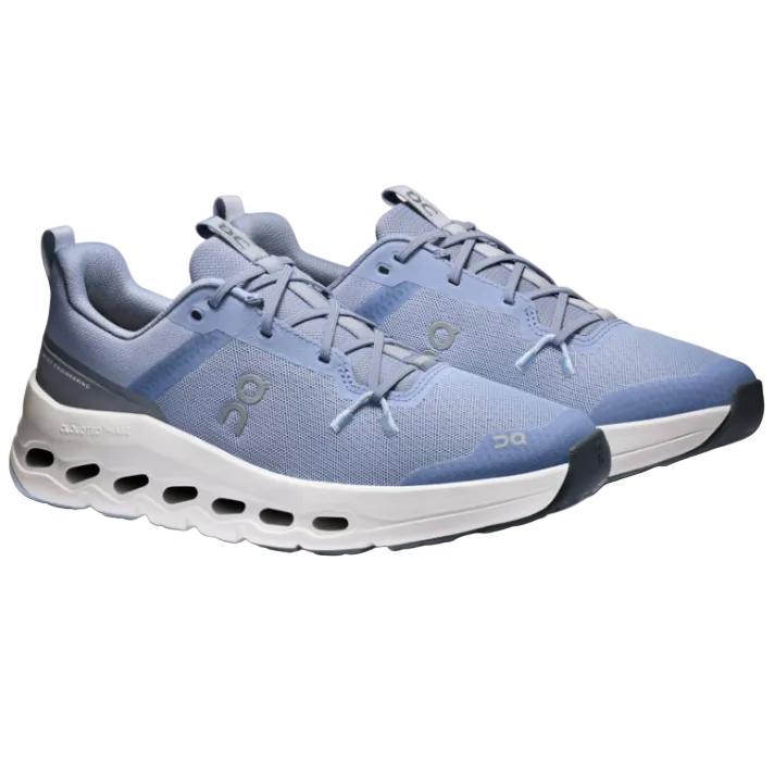 On girls' Cloudleap trainer