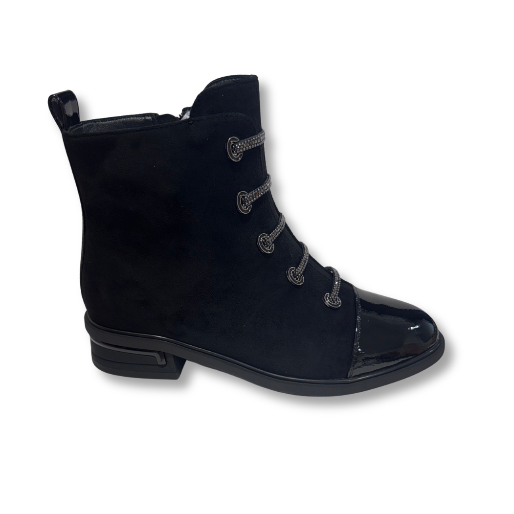 Redz women's black ankle boot