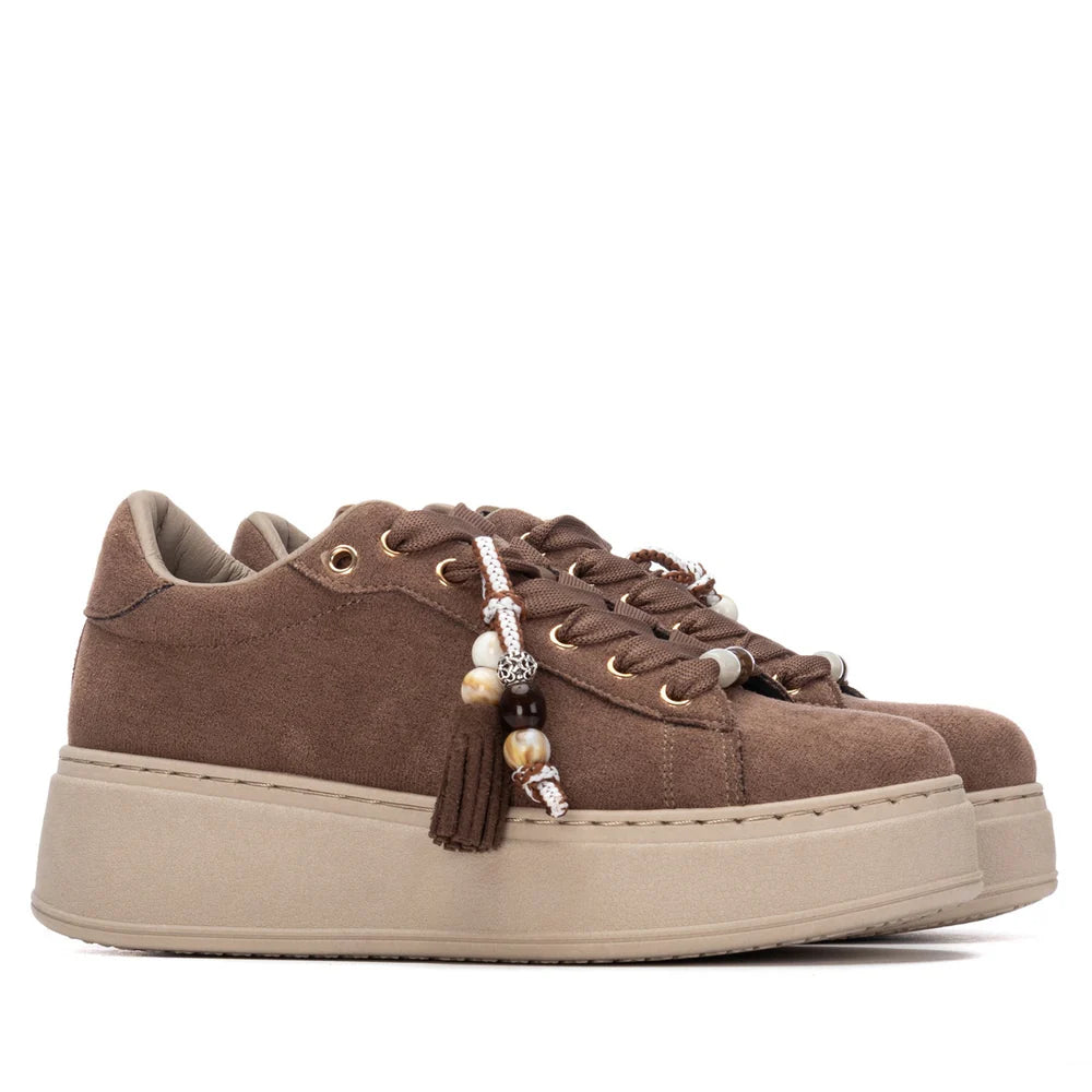 Refresh women's brown platform trainer