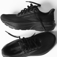 Brooks women's black trainer