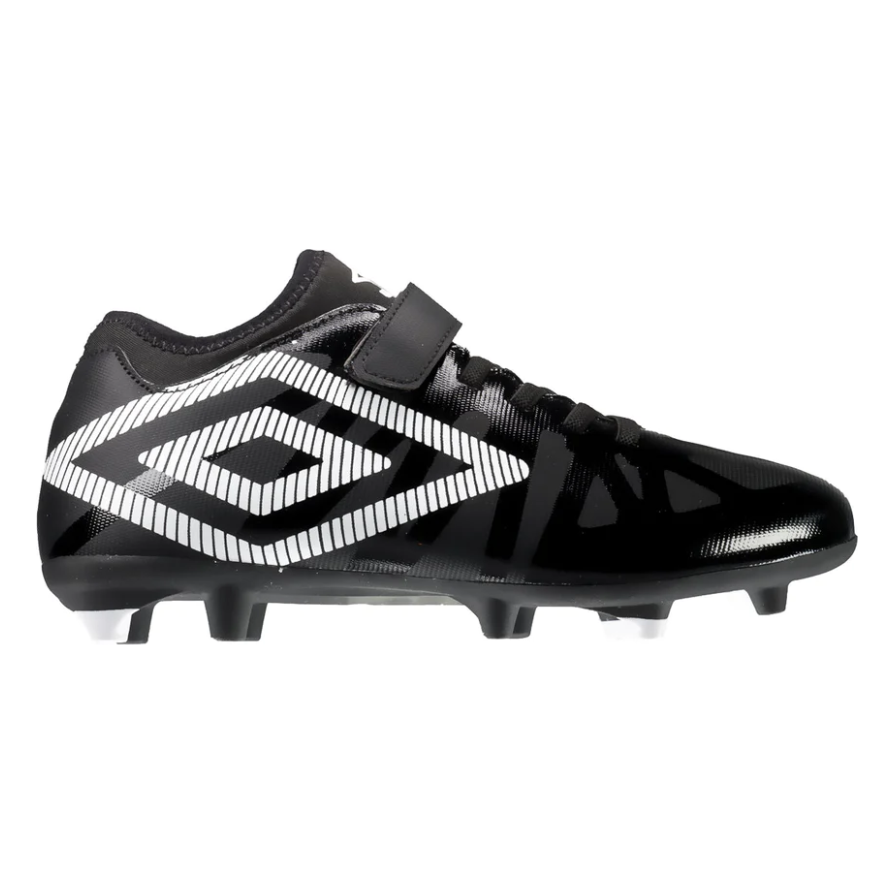 Umbro Ventura kids' black and white firm-ground football boots