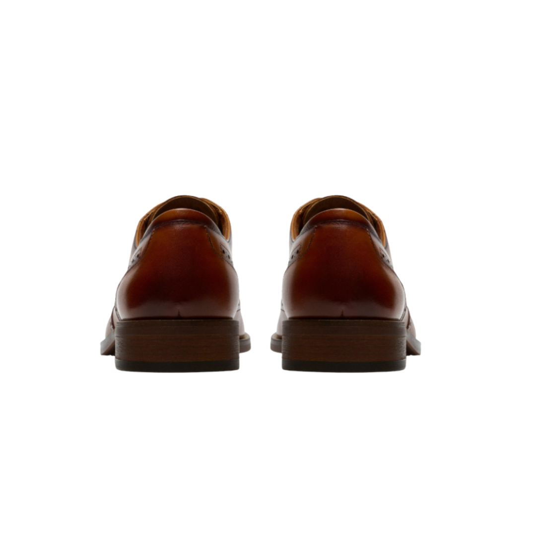 Clarks Mens Shoe Craft Remi Tip Tan Leather