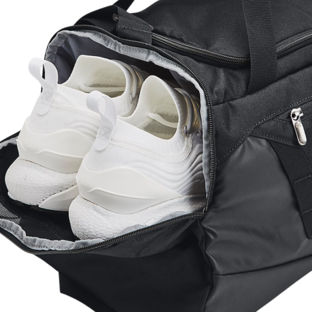 Under Armour Undeniable 5.0 small black and silver duffle bag, water-repellent