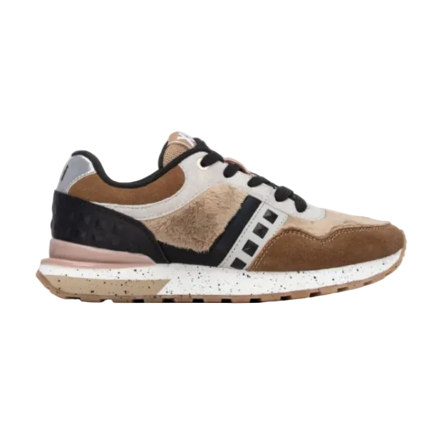 XTI women's beige fashion trainer