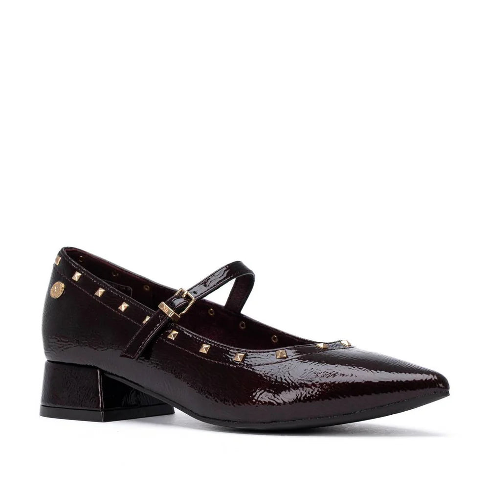 XTI women's burgundy Mary Jane shoes