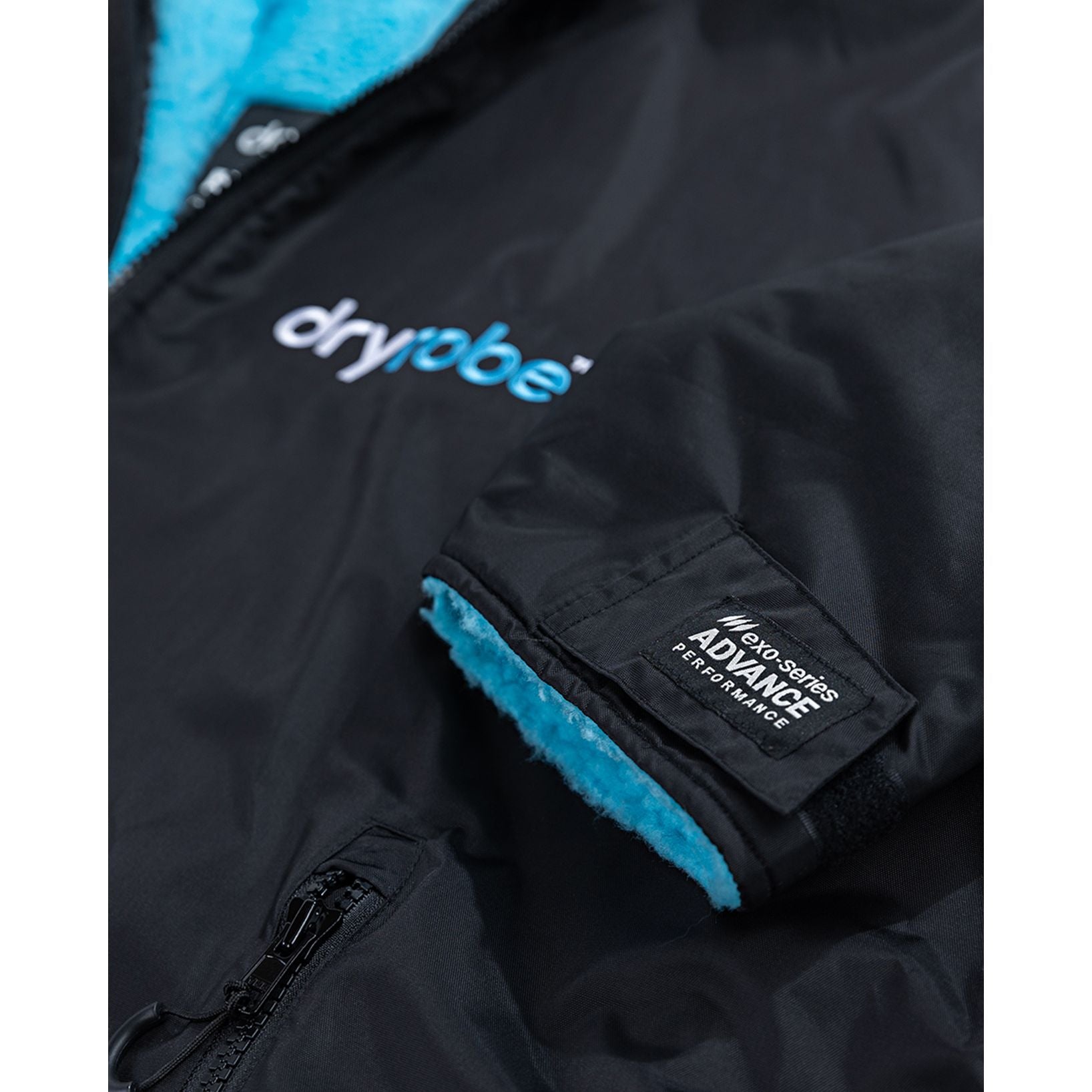 Dryrobe women's black and blue fleece jacket